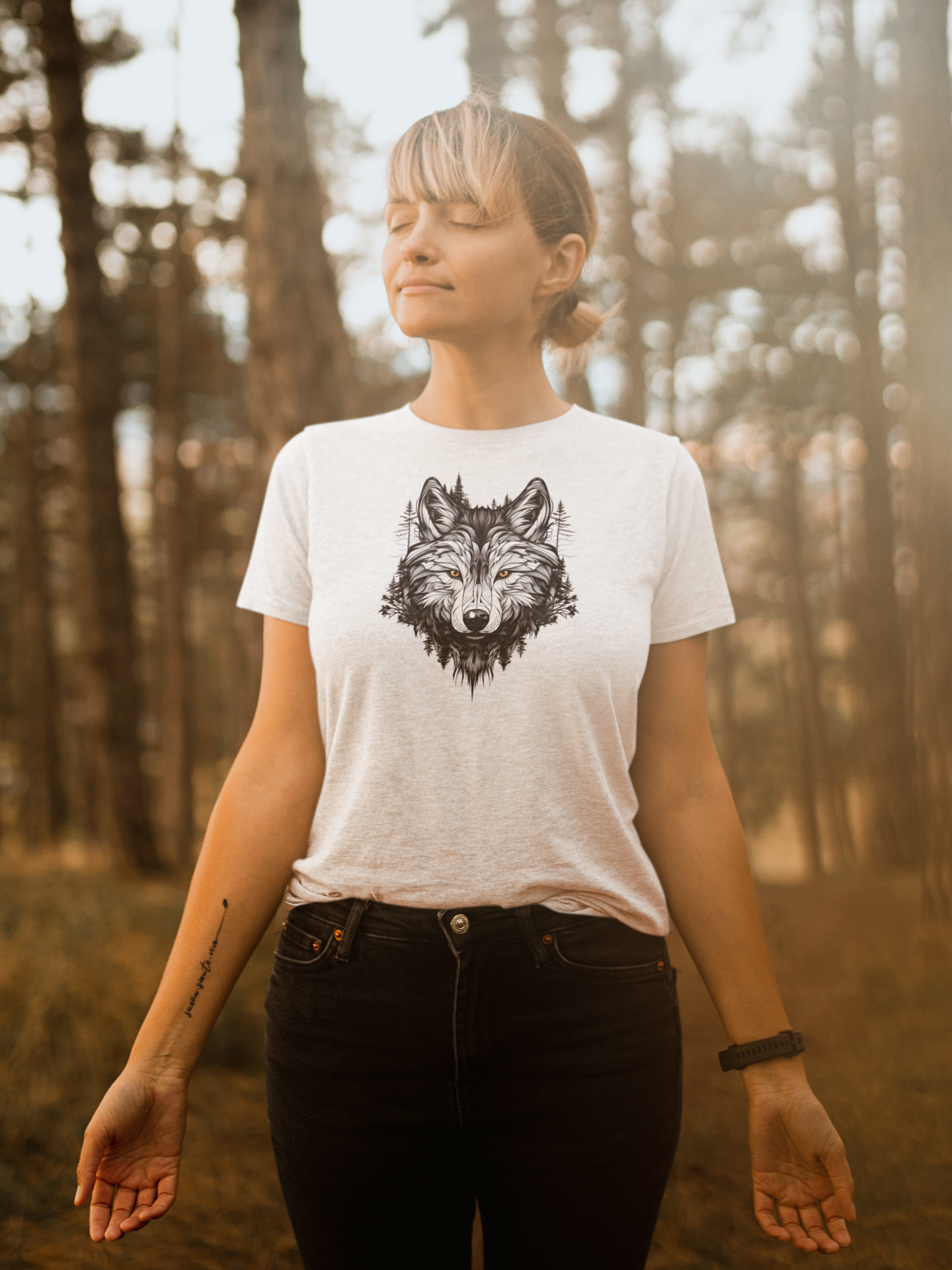 100% Organic Cotton T-shirt - Wild Design - Wolf Mix With Nature - Unisex