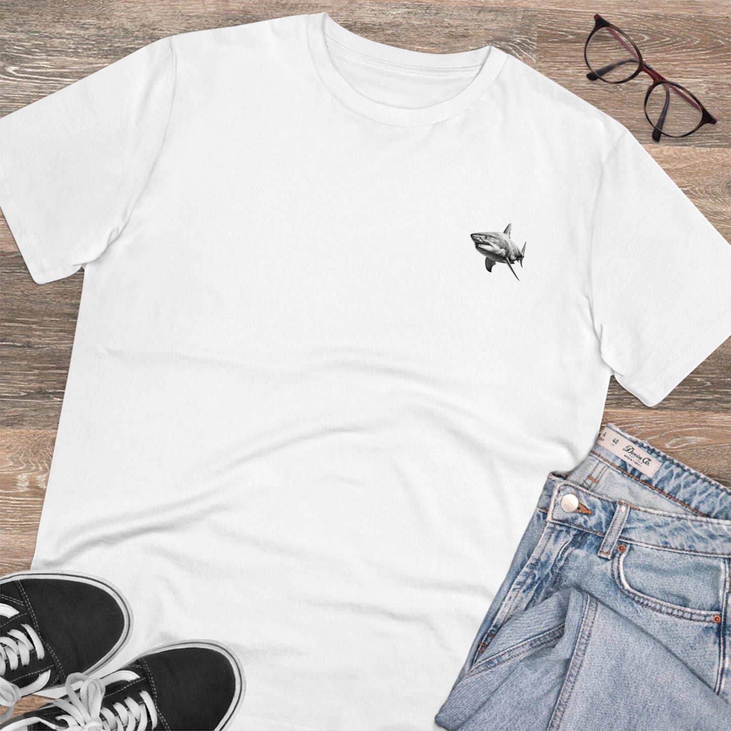 100% Organic Cotton T-shirt - Realistic Design - Shark - Unisex